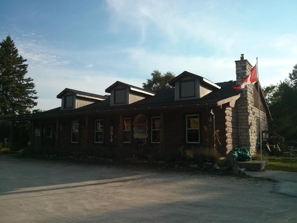 The Spirit Rock Outpost & Lodge Wiarton Exterior foto