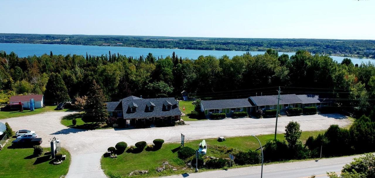 The Spirit Rock Outpost & Lodge Wiarton Exterior foto
